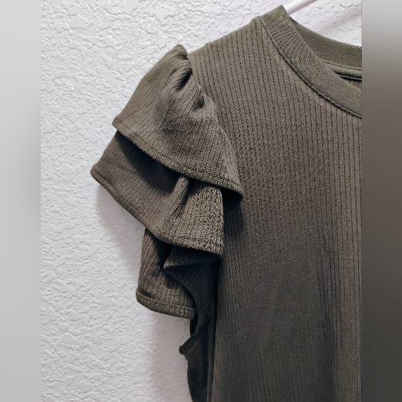 Olive Ruffle Sleeve Top - Picture 3 of 9